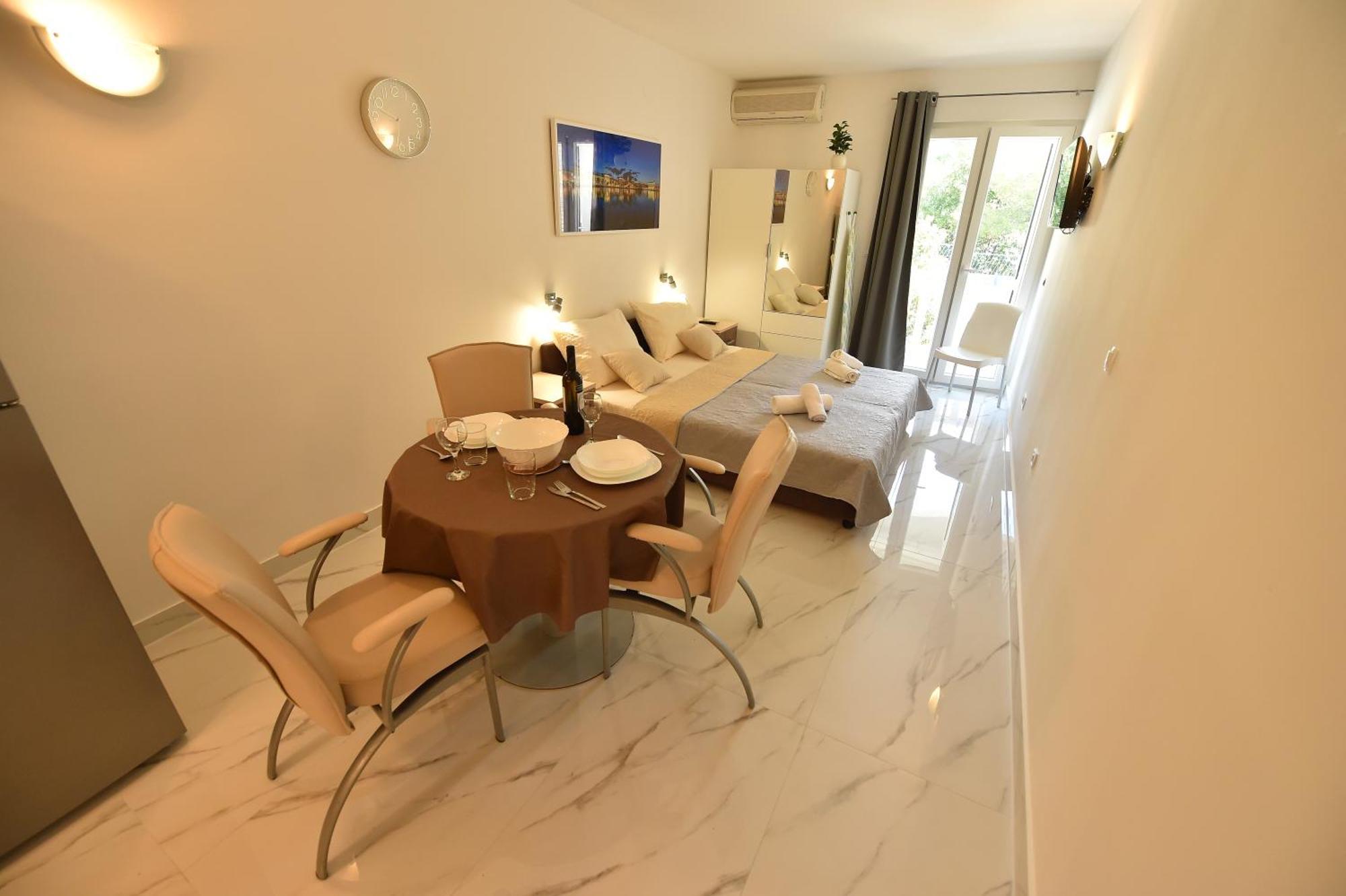 Beach Apartments Vlado โปดสตรานา ภายนอก รูปภาพ